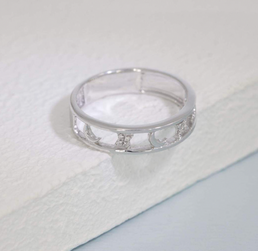 Reach for the Moon Ring Silver
